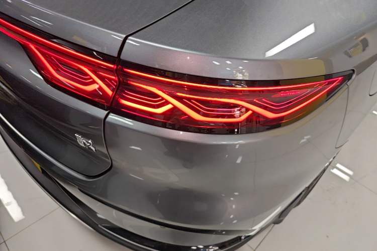 Used BYD Han 2023 DM-i Champion Edition 121KM Prestige Model Right Rear Taillight