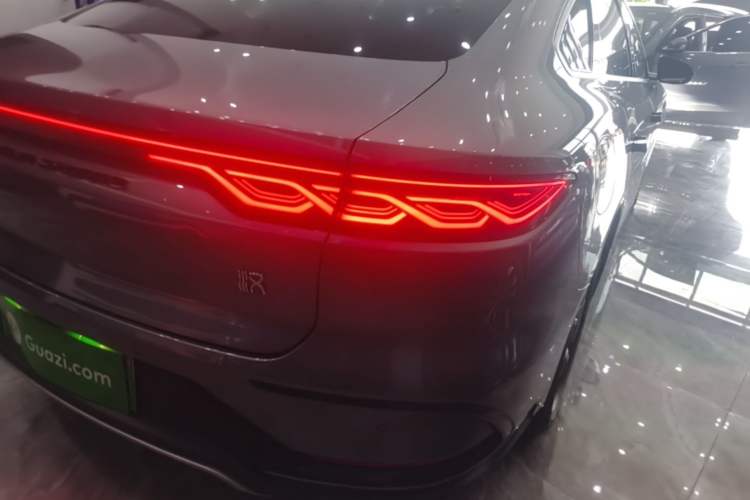 Used BYD Han 2023 DM-i Champion Edition 121KM Prestige Model Right Rear Taillight