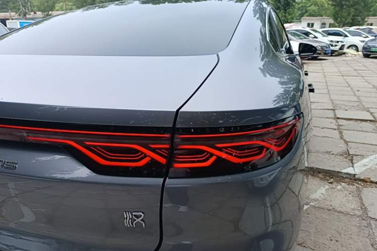 Used BYD Han 2023 EV Champion Edition 715 km Front-Drive Flagship Model Right Rear Taillight
