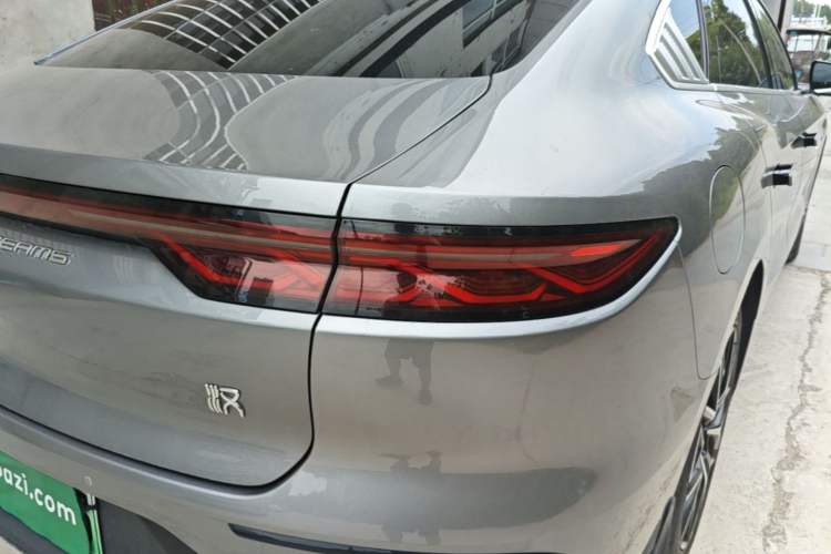 Used BYD Han 2023 DM-i Champion Edition 121KM Prestige Model Right Rear Taillight