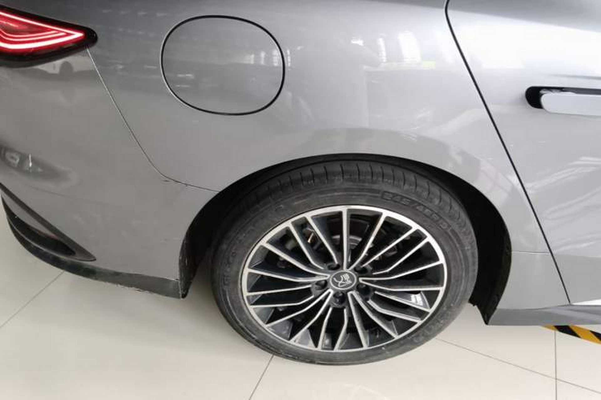 Used BYD Han 2023 EV Champion Edition 506KM Front-Wheel-Drive Premium Model Right Rear Wheel Hub