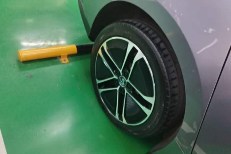 Used BYD Han 2023 EV Champion Edition 605KM Front-Drive Premium Model Right Rear Wheel Hub