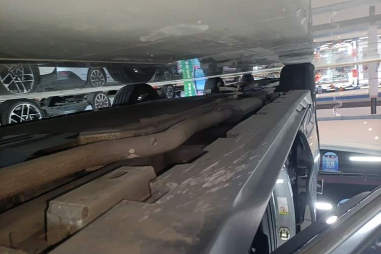 Used BYD Han 2023 DM-i Champion Edition 121KM Prestige Model Right Side Sill