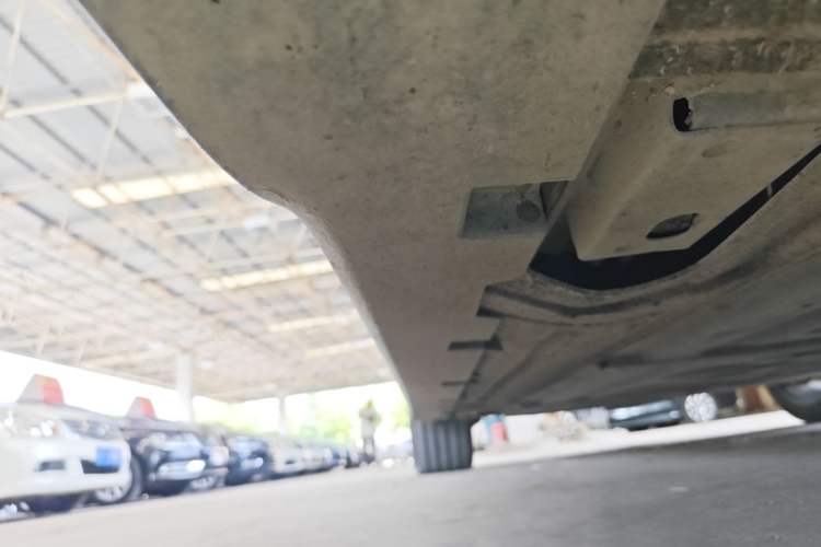 Used BYD Han 2023 EV Champion Edition 605KM Front-Drive Premium Model Right Side Sill