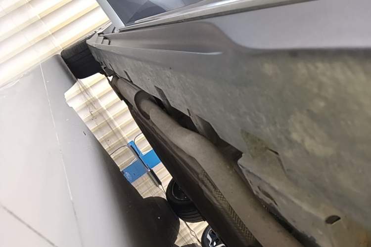 Used BYD Han 2023 DM-i Champion Edition 121KM Prestige Model Right Side Sill