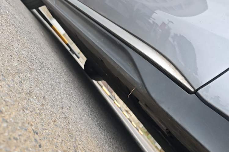 Used BYD Han 2023 EV Champion Edition 605KM Front-Drive Premium Model Right Side Sill