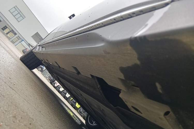Used BYD Han 2023 EV Champion Edition 506KM Front-Wheel-Drive Premium Model Right Side Sill