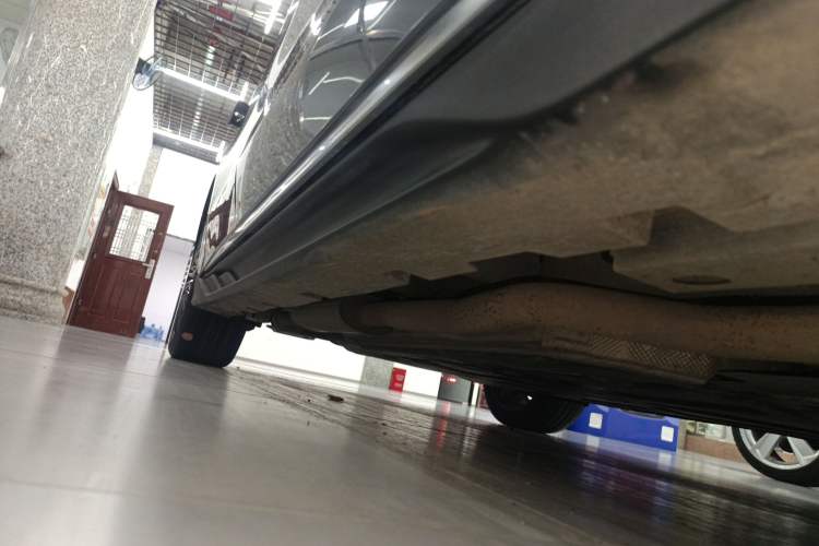 Used BYD Han 2023 DM-i Champion Edition 121KM Prestige Model Right Side Sill