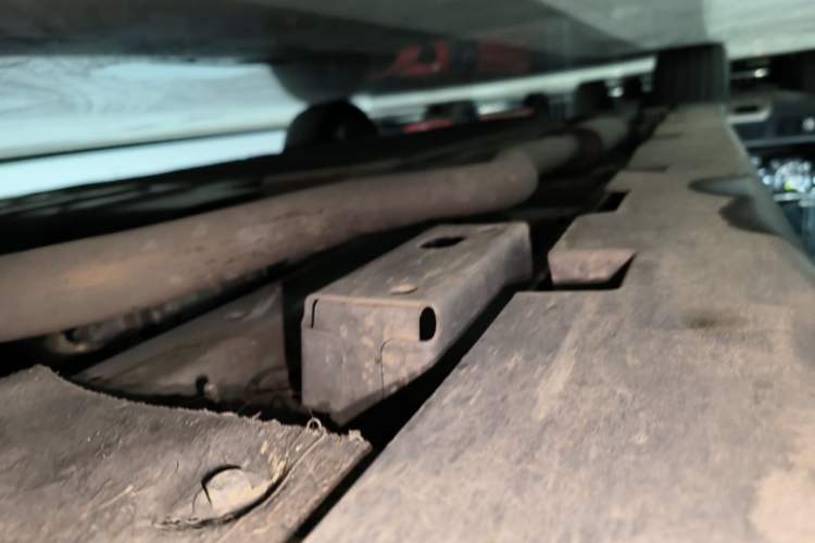 Used BYD Han 2023 DM-i Champion Edition 121KM Prestige Model Right Side Sill