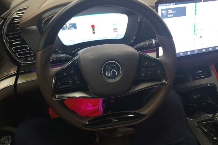 Used BYD Han 2023 DM-i Champion Edition 121KM Prestige Model Steering Wheel