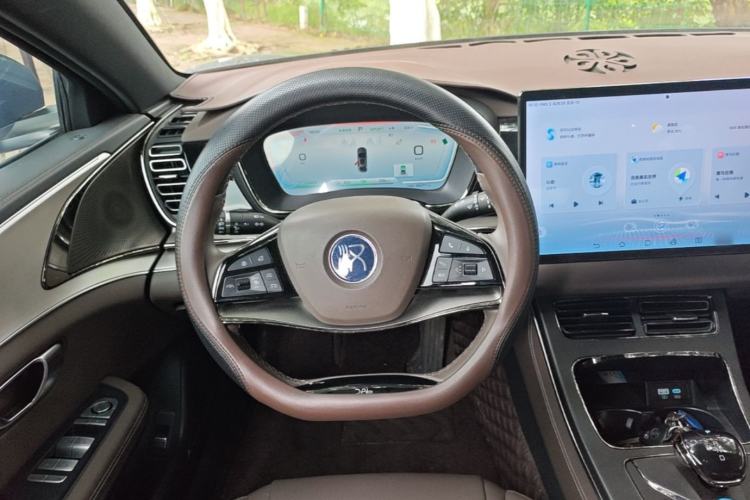 Used BYD Han 2023 EV Champion Edition 506KM Front-Wheel-Drive Premium Model Steering Wheel