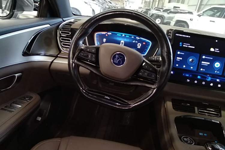 Used BYD Han 2023 EV Champion Edition 506KM Front-Wheel-Drive Premium Model Steering Wheel