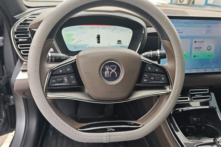 Used BYD Han 2023 EV Champion Edition 605KM Front-Drive Premium Model Steering Wheel