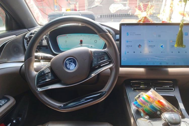 Used BYD Han 2023 DM-i Champion Edition 121KM Prestige Model Steering Wheel