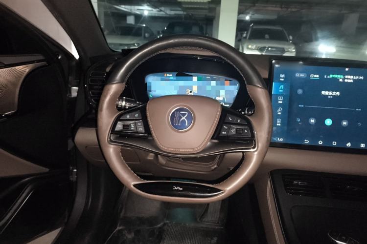 Used BYD Han 2023 DM-i Champion Edition 200KM Flagship Model Steering Wheel