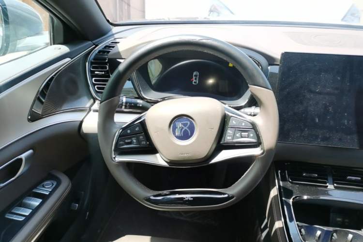Used BYD Han 2023 DM-i Champion Edition 121KM Prestige Model Steering Wheel