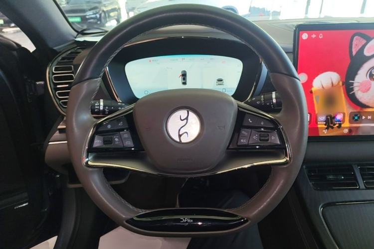 Used BYD Han 2023 EV Champion Edition 605KM Front-Drive Premium Model Steering Wheel