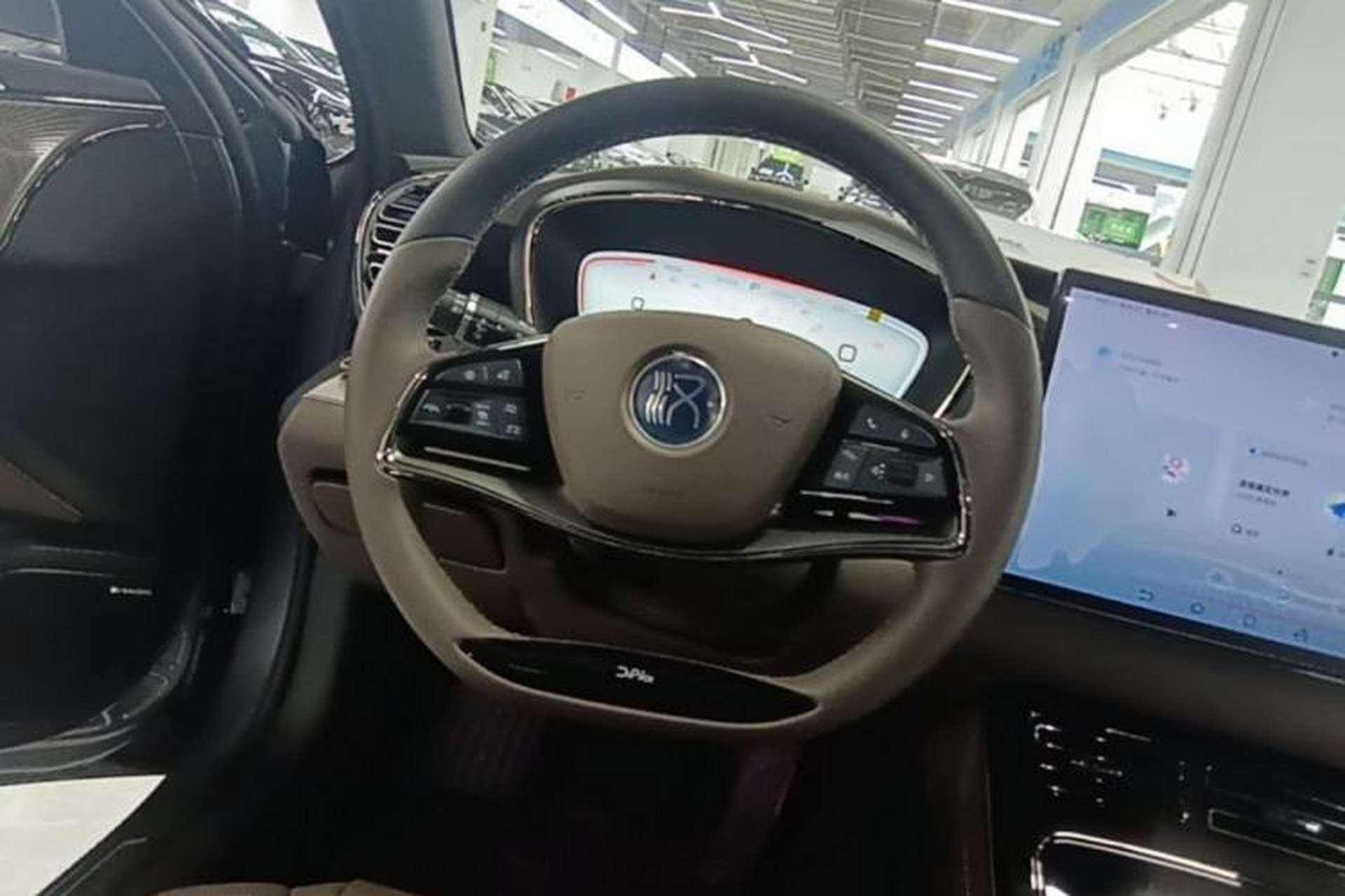 Used BYD Han 2023 EV Champion Edition 605KM Front-Drive Premium Model Steering Wheel