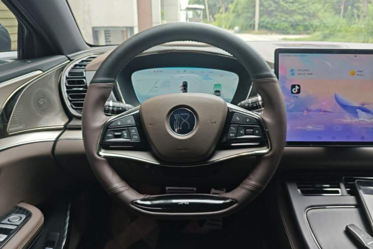 Used BYD Han 2023 DM-i Champion Edition 121KM Prestige Model Steering Wheel