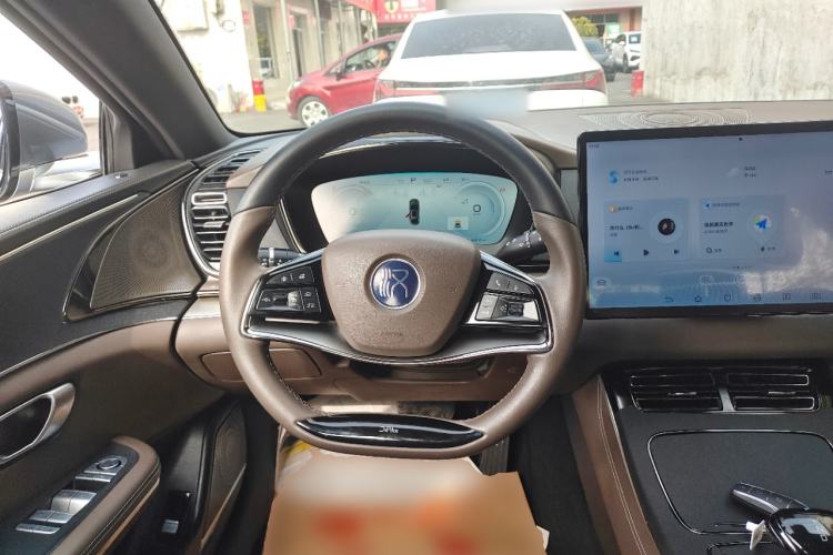 Used BYD Han 2023 DM-i Champion Edition 121KM Prestige Model Steering Wheel