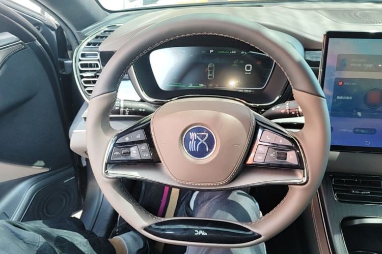 Used BYD Han 2023 DM-i Champion Edition 200KM Flagship Model Steering Wheel