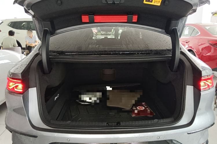 Used BYD Han 2023 EV Champion Edition 715KM Front-Drive Prestige Model Trunk