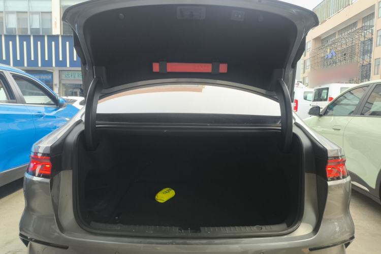 Used BYD Han 2023 DM-i Champion Edition 121KM Prestige Model Trunk