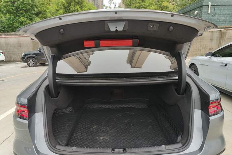 Used BYD Han 2023 EV Champion Edition 605KM Front-Drive Premium Model Trunk