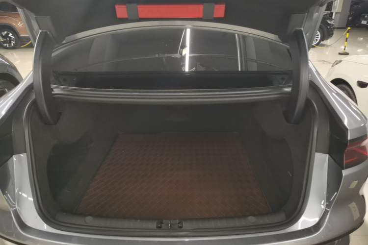 Used BYD Han 2023 DM-i Champion Edition 121KM Prestige Model Trunk