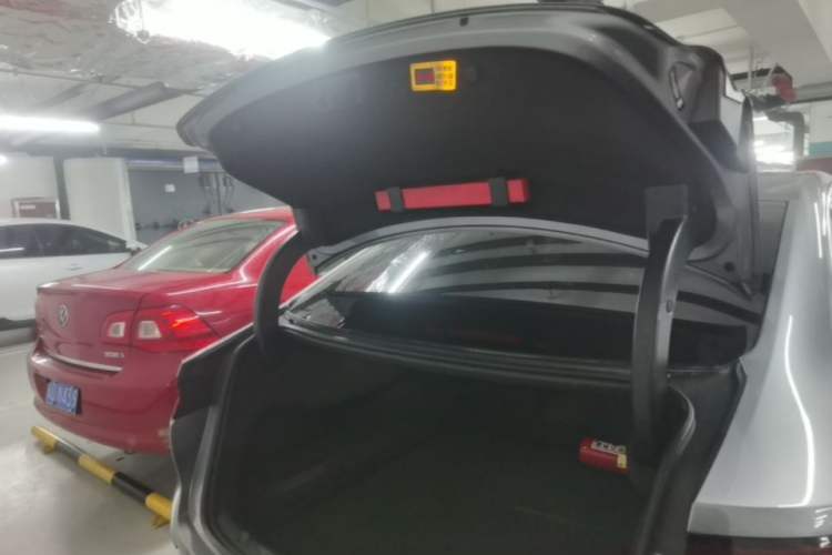 Used BYD Han 2023 DM-i Champion Edition 121KM Prestige Model Trunk