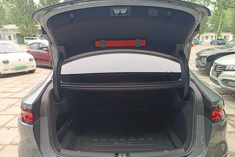 Used BYD Han 2023 EV Champion Edition 715 km Front-Drive Flagship Model Trunk