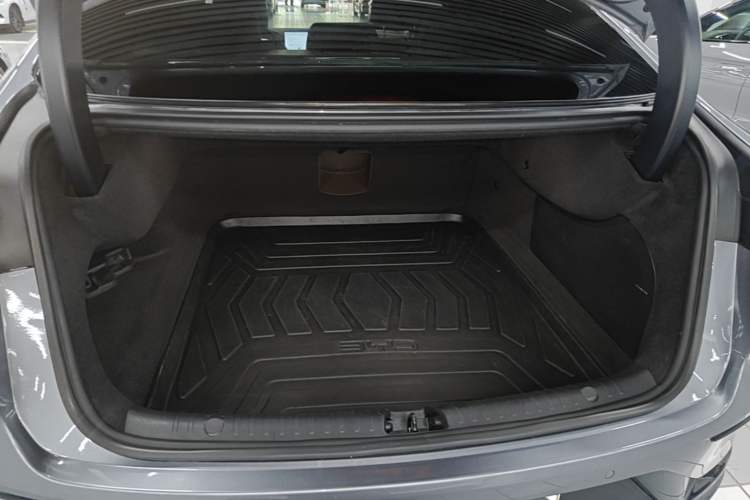 Used BYD Han 2023 EV Champion Edition 605KM Front-Drive Premium Model Trunk