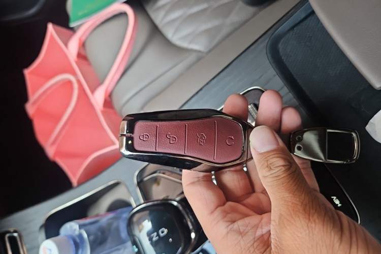 Used BYD Han 2023 DM-i Champion Edition 121KM Prestige Model Vehicle Key