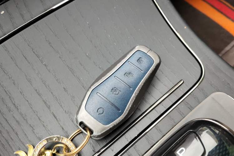 Used BYD Han 2023 DM-i Champion Edition 121KM Prestige Model Vehicle Key