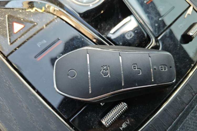 Used BYD Han 2023 DM-i Champion Edition 121KM Prestige Model Vehicle Key