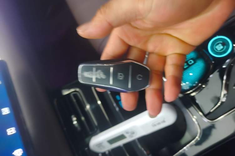 Used BYD Han 2023 DM-i Champion Edition 121KM Prestige Model Vehicle Key