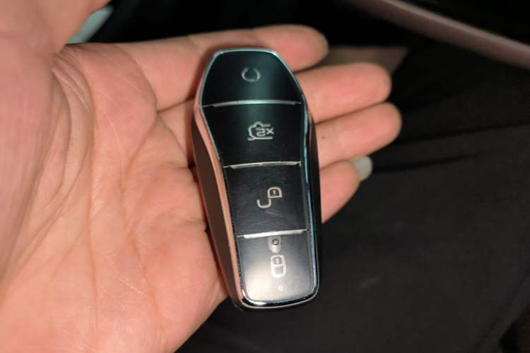 Used BYD Han 2023 DM-i Champion Edition 121KM Prestige Model Vehicle Key