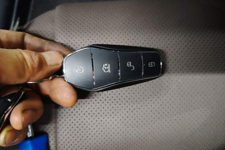 Used BYD Han 2023 EV Champion Edition 605KM Front-Drive Premium Model Vehicle Key