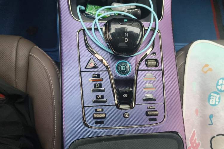 Used BYD Han 2023 EV Champion Edition 605KM Front-Drive Premium Model Gear Lever
