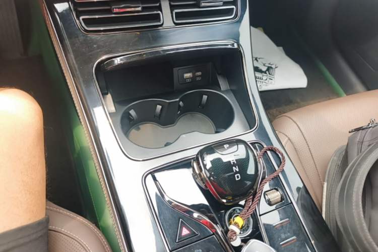 Used BYD Han 2023 EV Champion Edition 605KM Front-Drive Premium Model Gear Lever