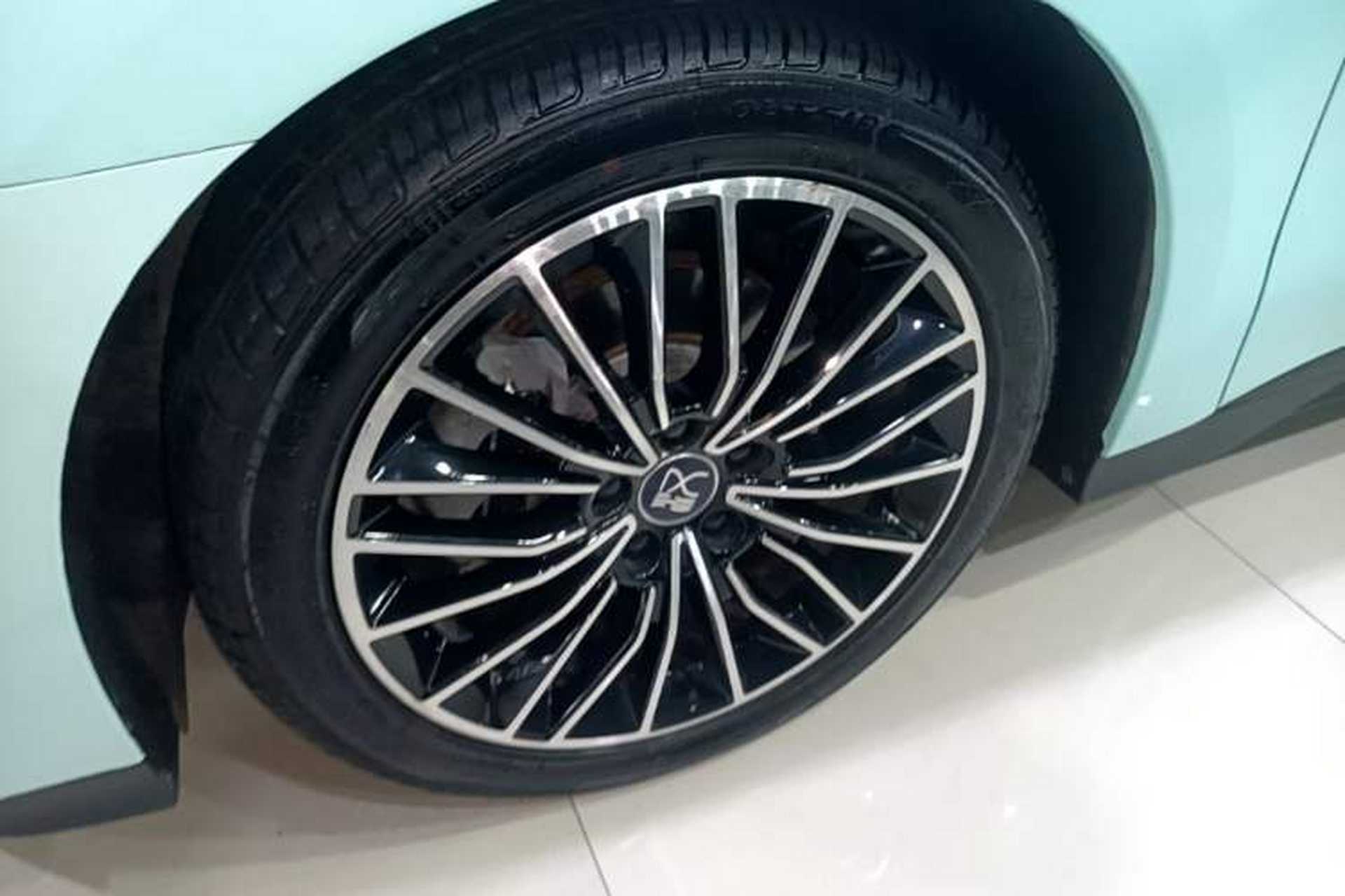 Used BYD Han 2023 DM-i Champion Edition 121KM Prestige Model Left Front Wheel Hub