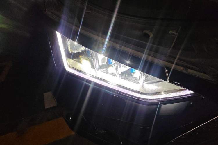 Used BYD Han 2023 DM-i Champion Edition 121KM Prestige Model Right Front Headlight