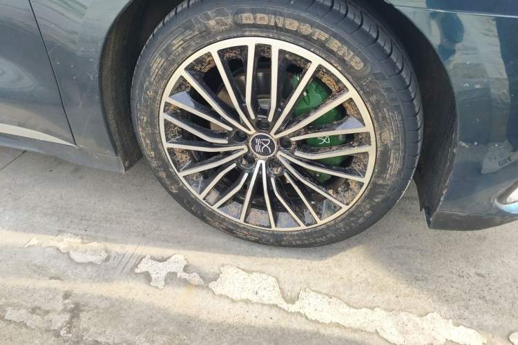 Used BYD Han 2023 DM-i Champion Edition 121KM Prestige Model Right Front Wheel Hub