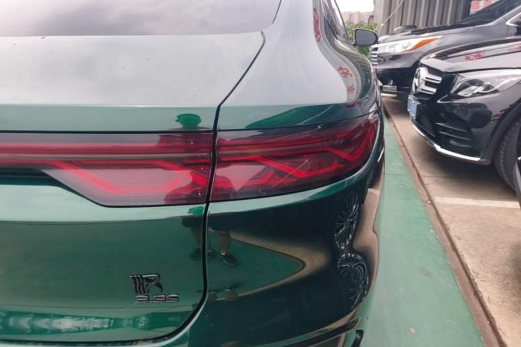 Used BYD Han 2023 EV Champion Edition 605KM Front-Drive Premium Model Right Rear Taillight