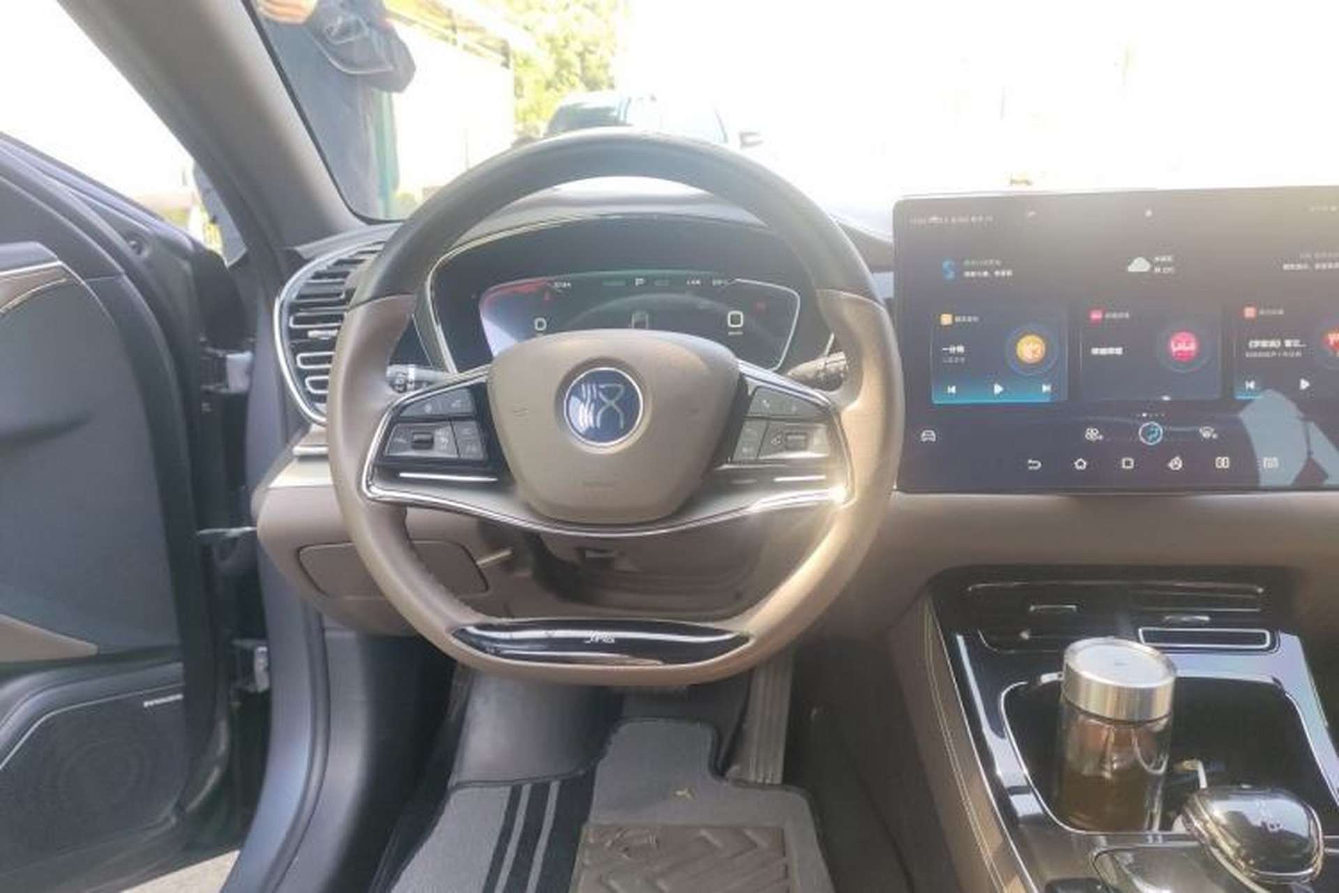 Used BYD Han 2023 EV Champion Edition 605KM Front-Drive Premium Model Steering Wheel