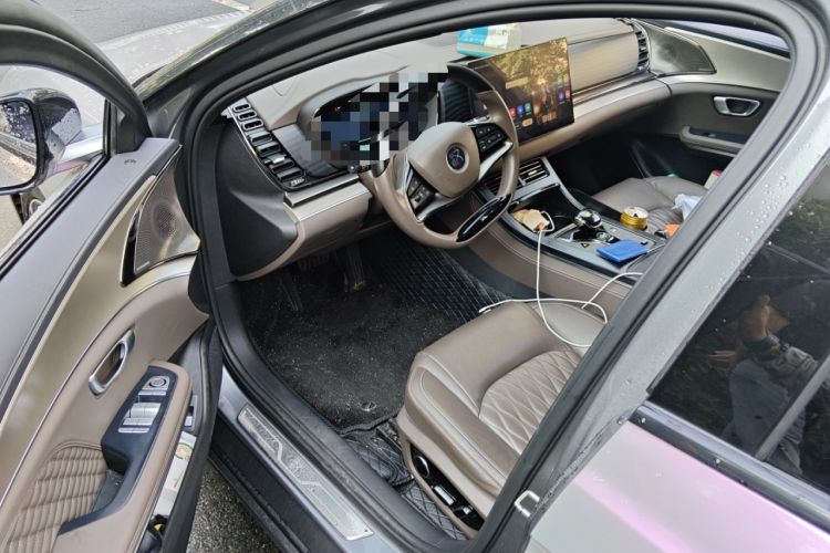 Used BYD Han 2023 EV Champion Edition 605KM Front-Drive Premium Model Interior 3
