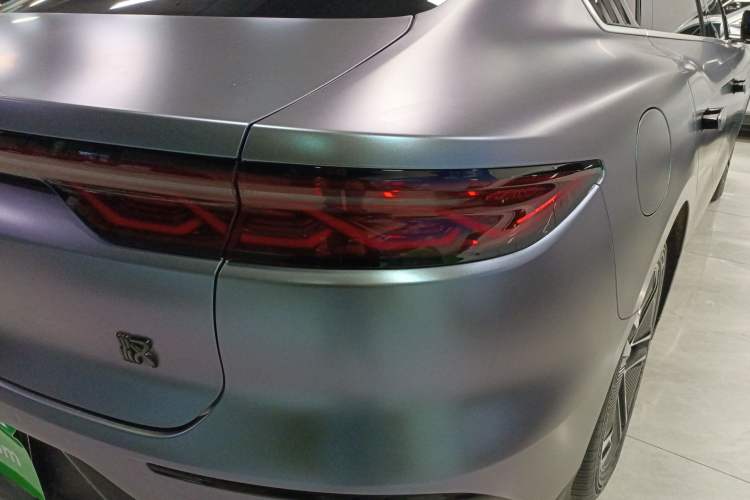 Used BYD Han 2023 EV Champion Edition 605KM Front-Drive Premium Model Right Rear Taillight