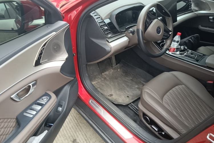 Used BYD Han 2023 EV Champion Edition 715KM Front-Drive Prestige Model Driver Seat