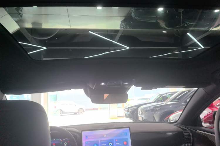 Used BYD Han 2023 EV Champion Edition 605KM Front-Drive Premium Model Headliner