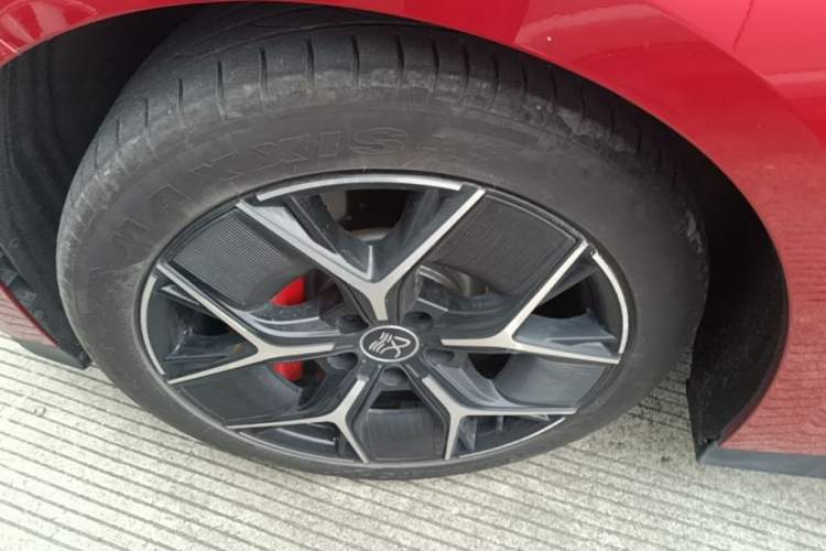 Used BYD Han 2023 EV Champion Edition 715KM Front-Drive Prestige Model Left Front Wheel Hub